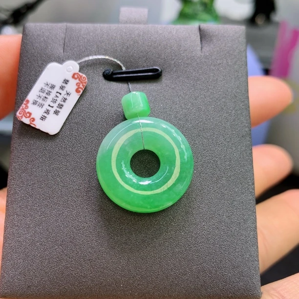 缅甸天然翡翠A货冰润甜阳绿半山水甜甜圈A197#