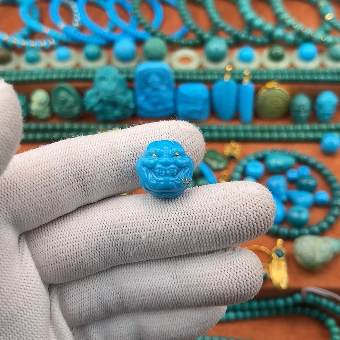 绿松石未镶嵌珠宝奇石