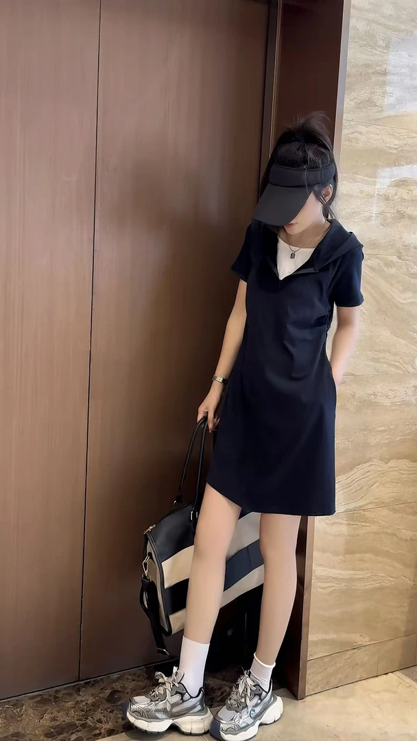 连帽设计拼接假两件收腰显瘦2025夏季新款温柔风连衣裙