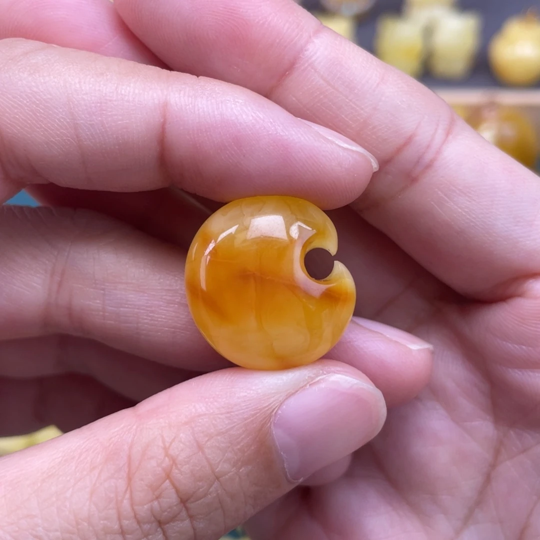 裸石琥珀未镶嵌蜜蜡