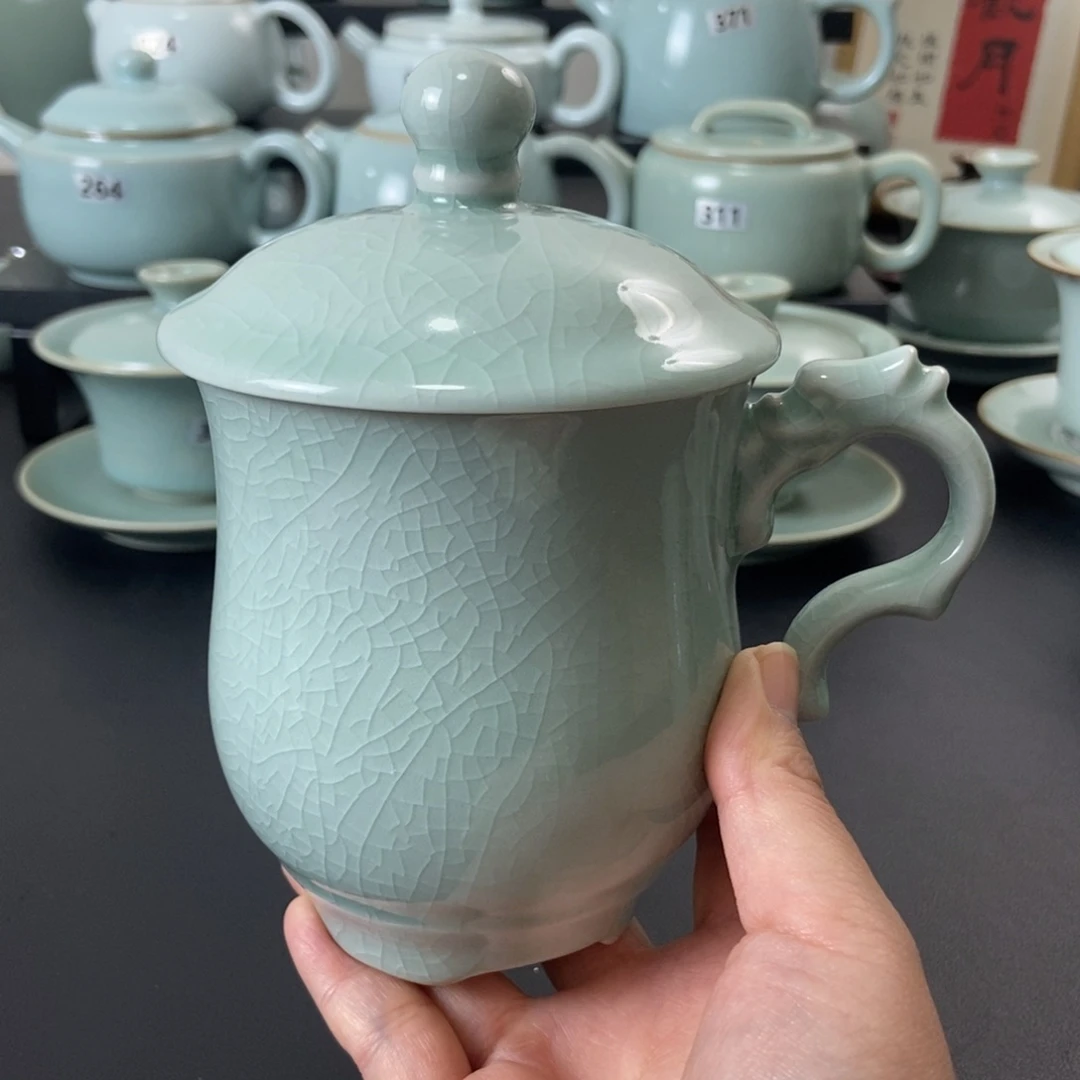 粉青釉水办公杯一级