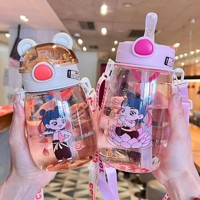 儿童吸管水杯便携可爱女童食品级夏季宝宝喝水杯子幼儿园专用水壶