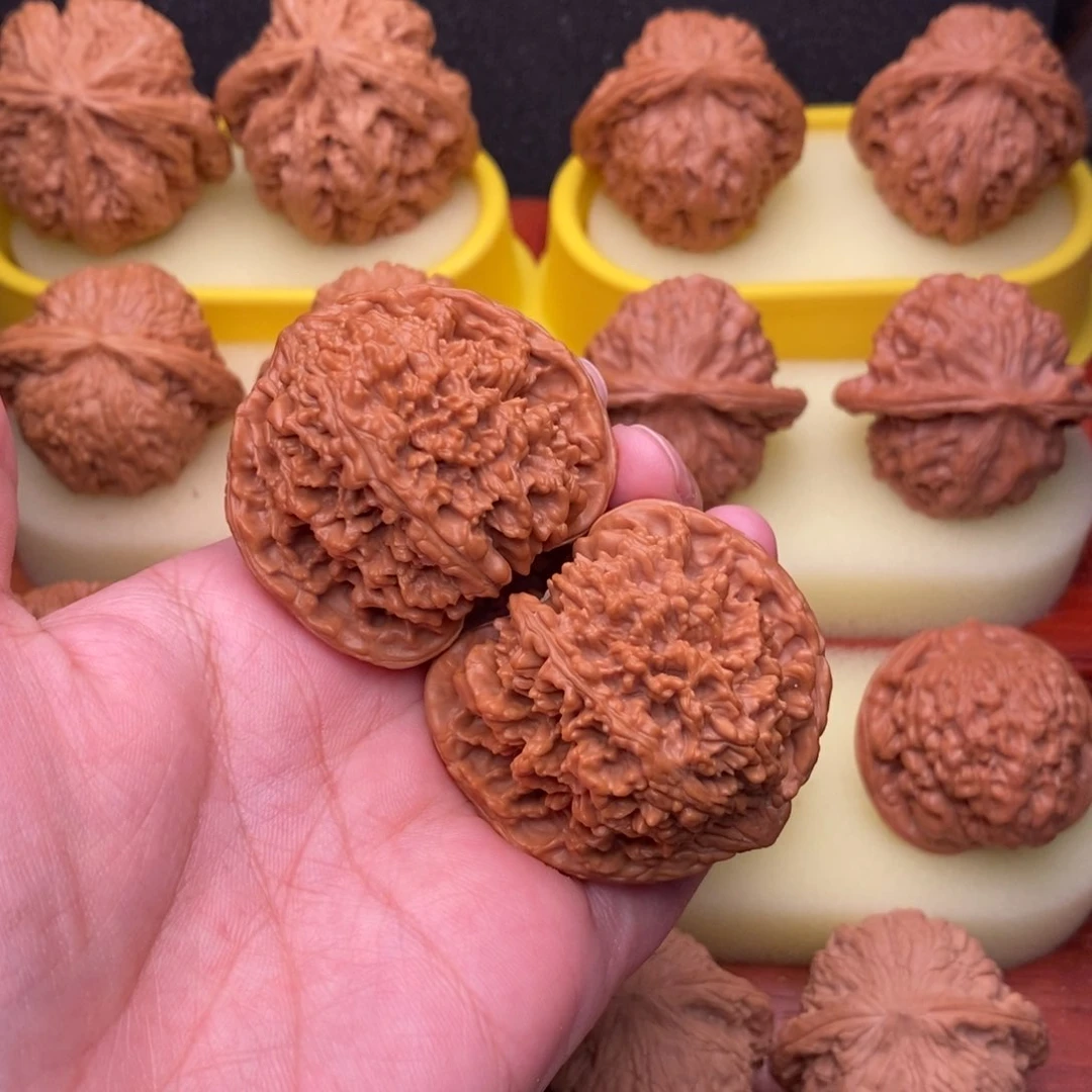 文玩核桃吊坠?**皇毕业满天星43、45