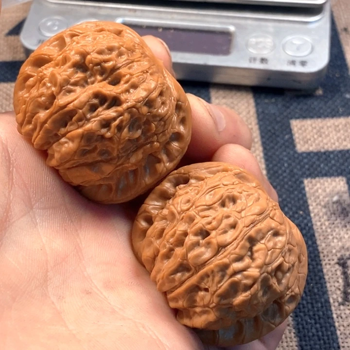 吊坠文玩核桃血麒麟