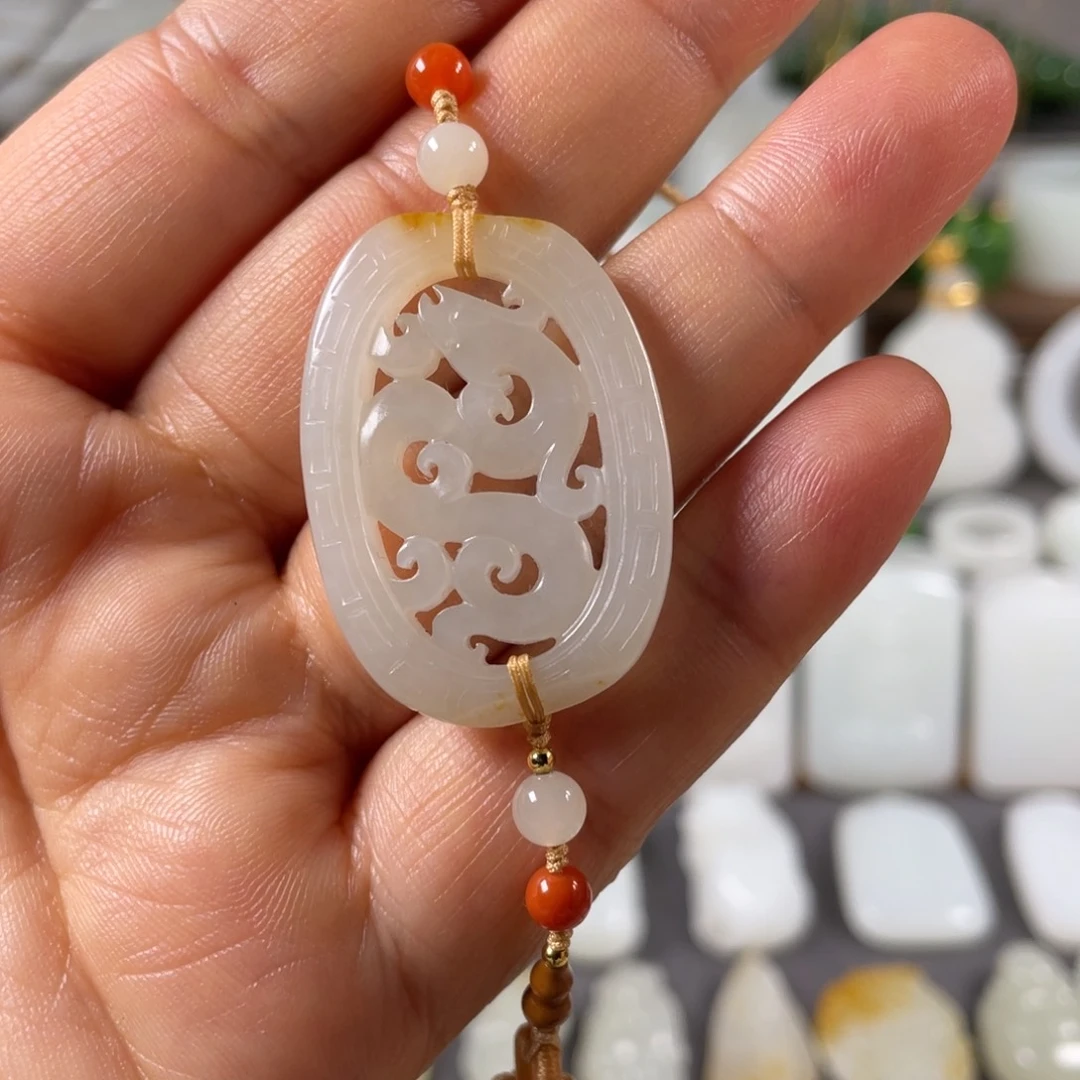 和田玉颈饰未镶嵌