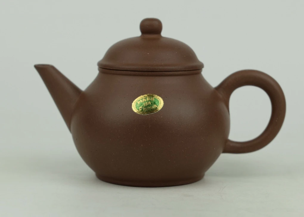 紫砂一厂绿标期清水泥八杯芭乐壶 155cc
