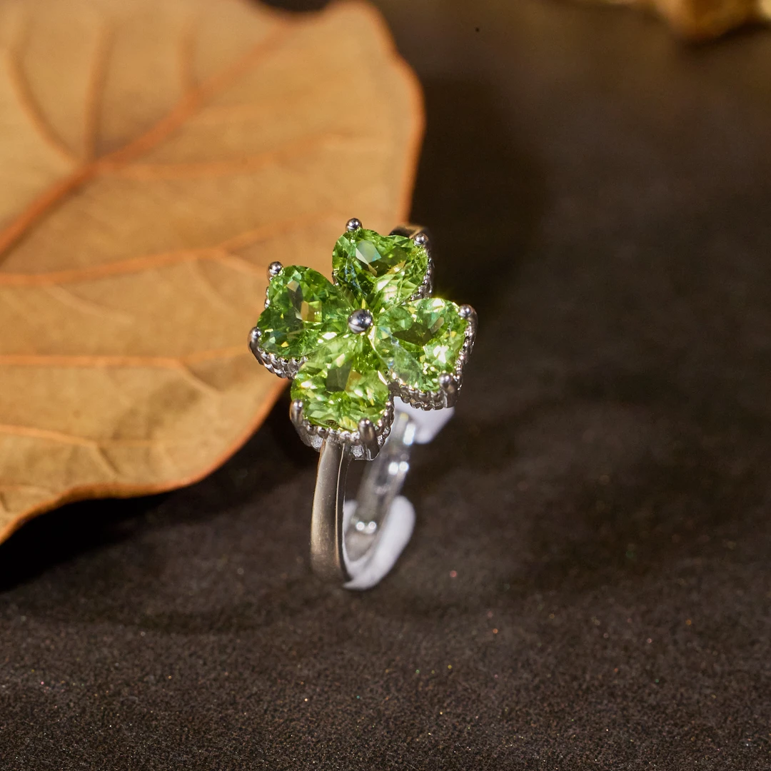 玉峰珠宝【安娜】橄榄石戒指925银【H1756】多样性发一