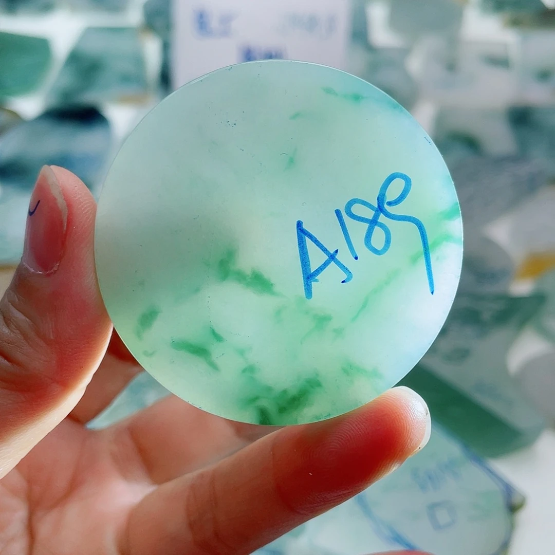 定制翡翠未镶嵌亿弘翡翠片料定制雕刻