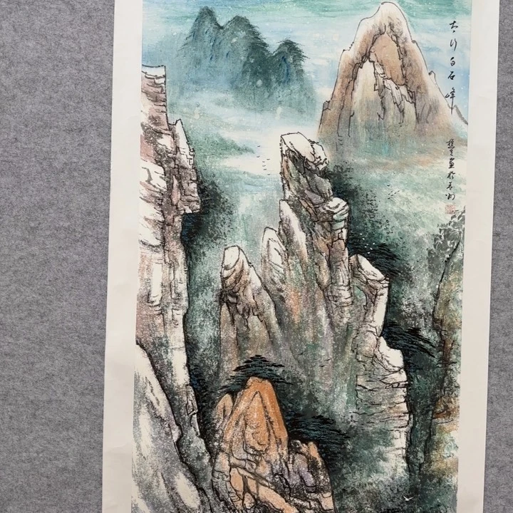 国画花鸟等图案为一体