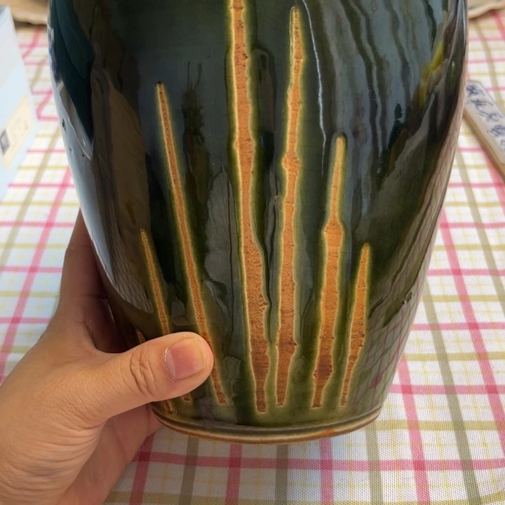 陶瓷艺术家的作品是一