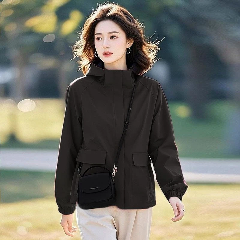 春季今年流行爆款外套2025春秋季新款香风百搭时尚洋气连帽冲锋衣