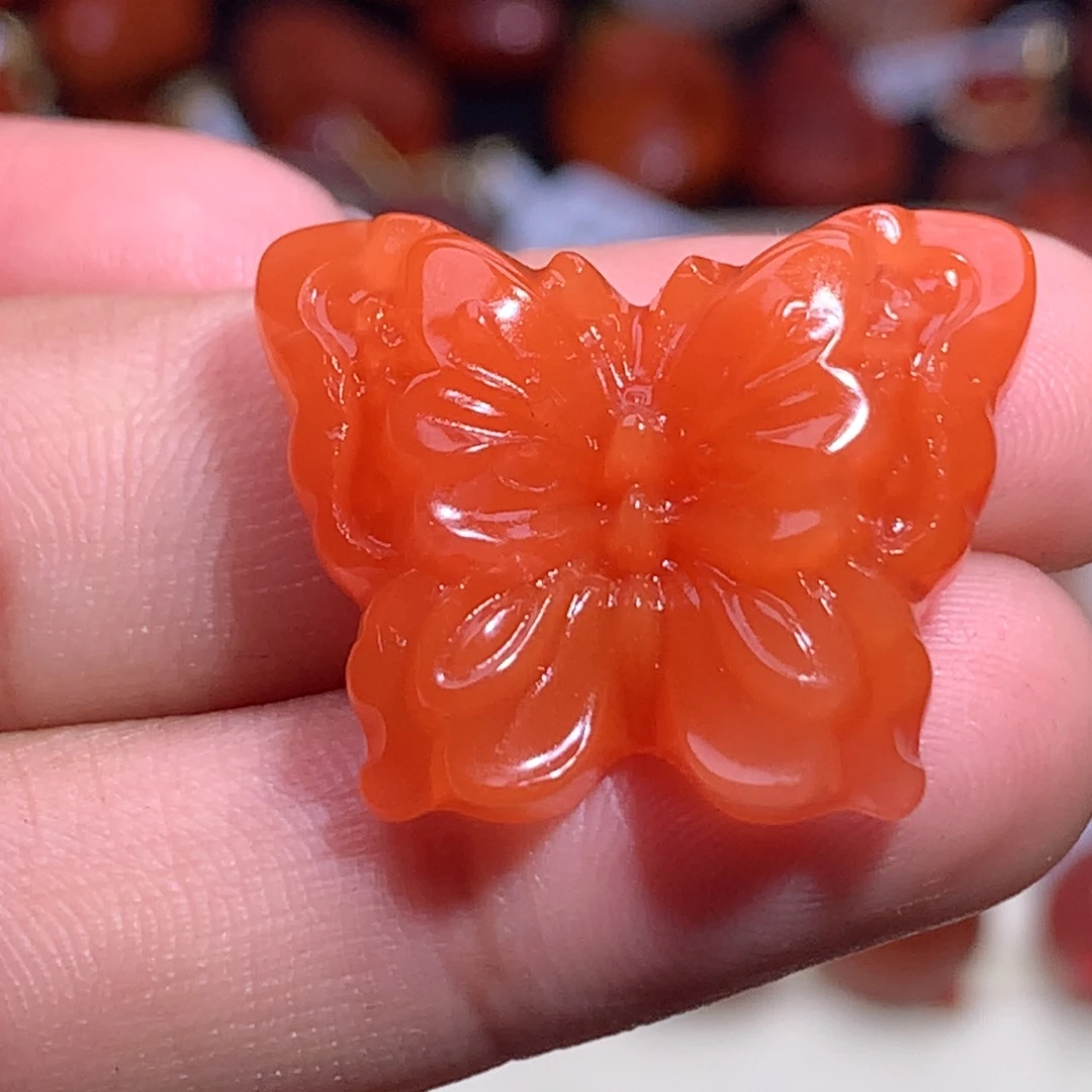 南红玛瑙未镶嵌珠宝半成品蝴蝶
