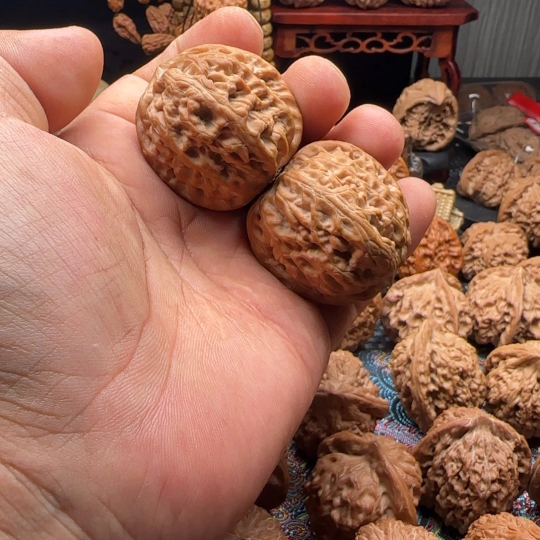 吊坠文玩核桃全品红锦鲤41