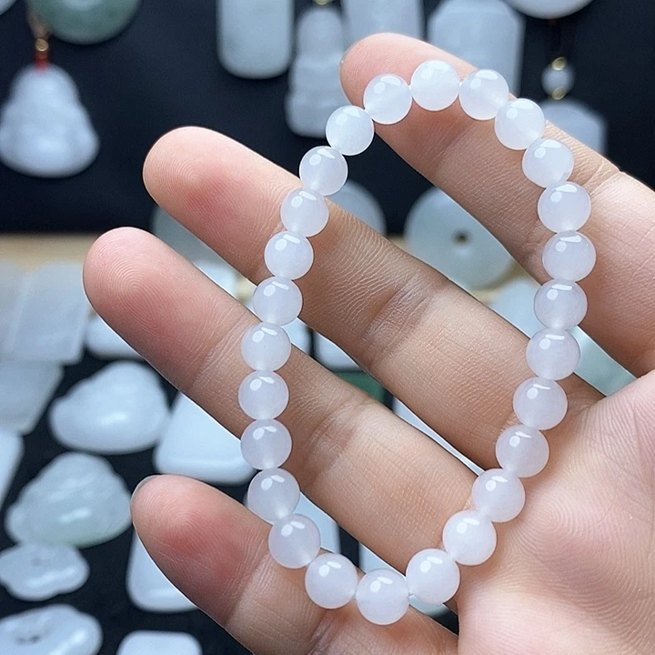石英质玉颈饰未镶嵌