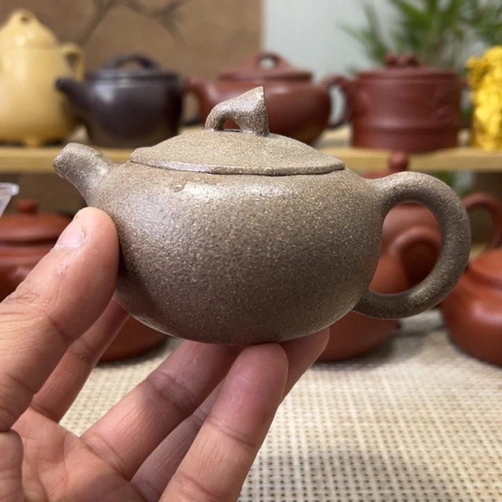 宜兴原矿紫砂、莲蓬170青段