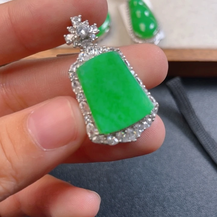 翡翠银S925镶嵌吊坠(不含链)j n j n