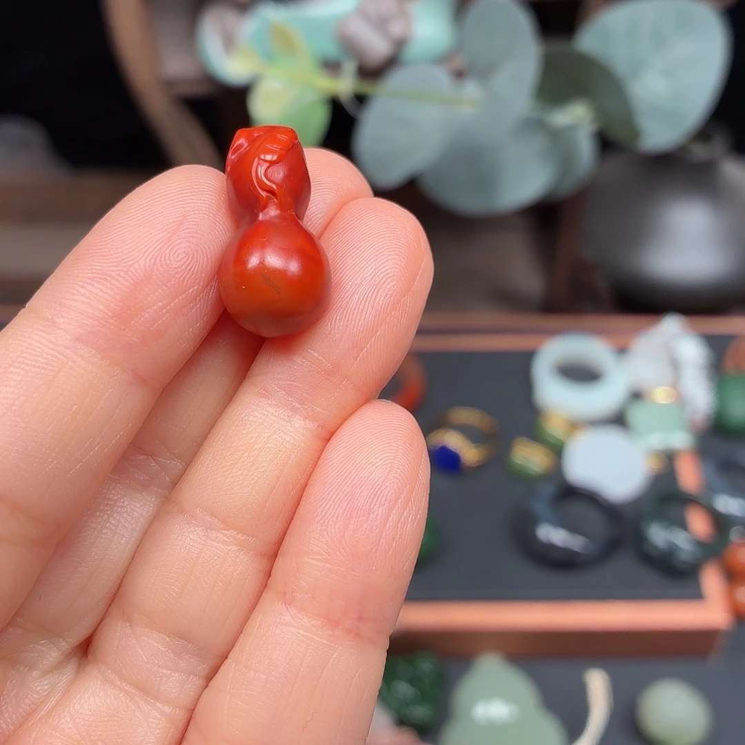 琳***墨南红玛瑙未镶嵌耳饰