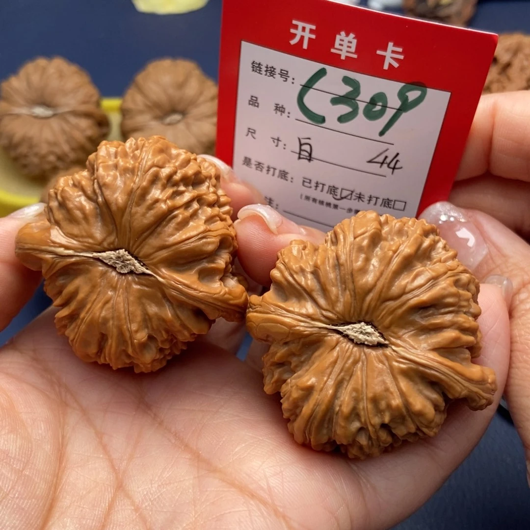 桃核吊坠文玩核桃