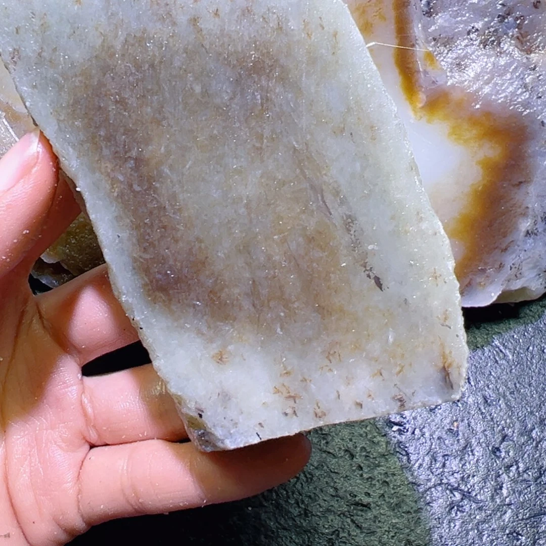 和田玉未镶嵌珠宝半成品