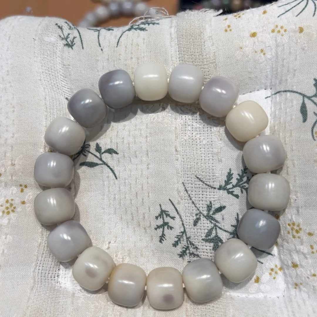 吊坠菩提根/象牙果-紫韵