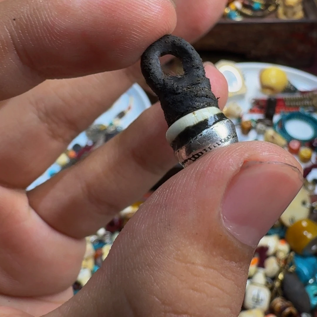 琉璃颈饰藏传琉璃小元素