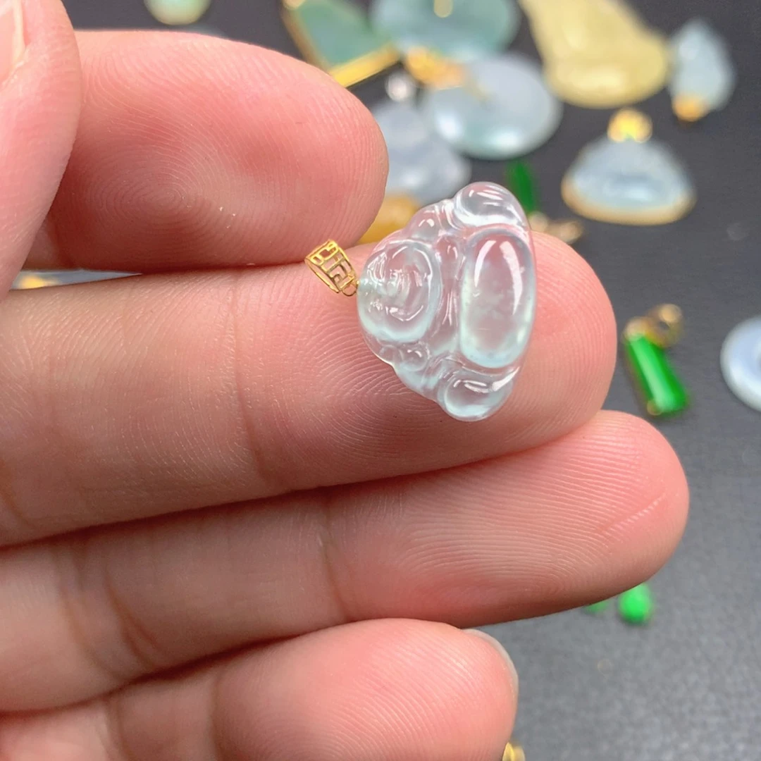【闪购商品】颈饰18K金镶嵌翡翠翡翠