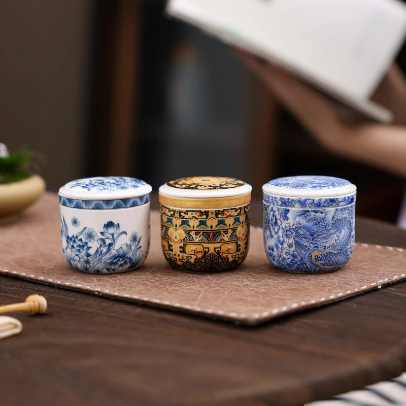 青花陶瓷个人专用小茶盏带过滤复古家用杯中式单杯品茗杯便携式