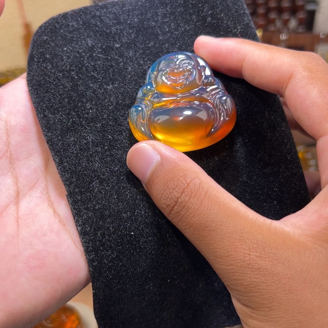 未镶嵌颈饰琥珀400