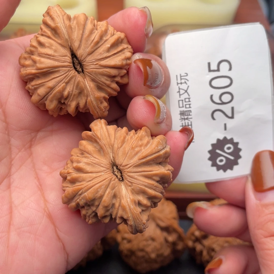 文玩核桃把件40头货汉高楼