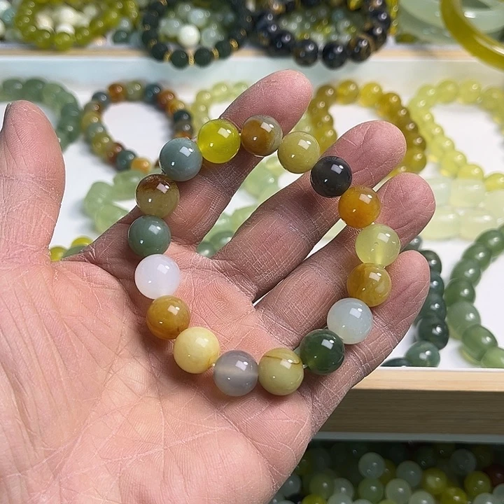 合金蛇纹石玉颈饰