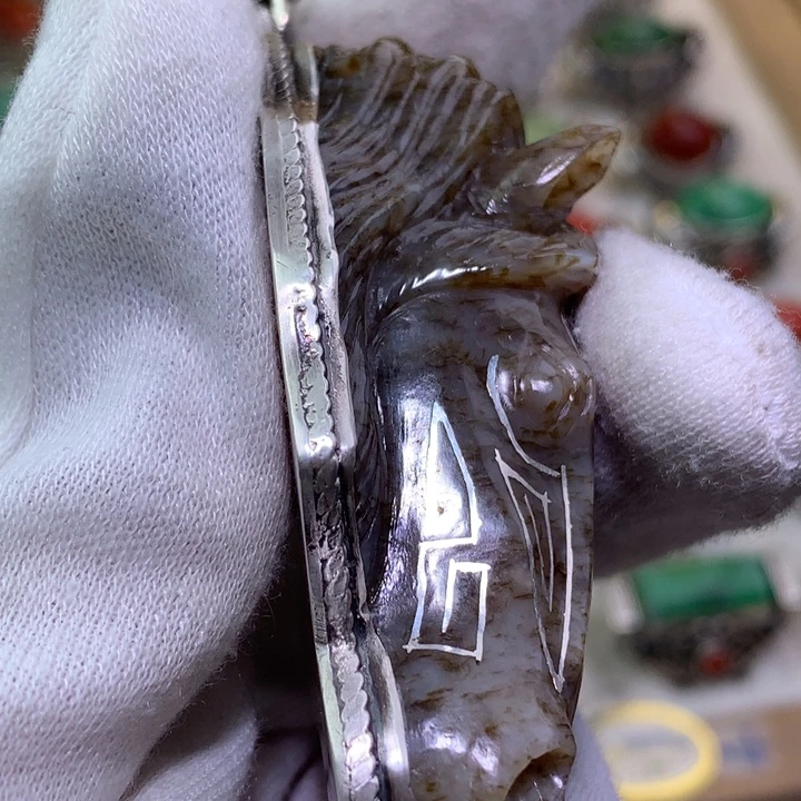 ●****和田玉（糖玉）足银镶嵌颈饰