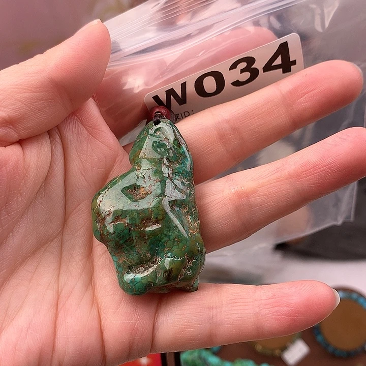 绿松石未镶嵌原矿