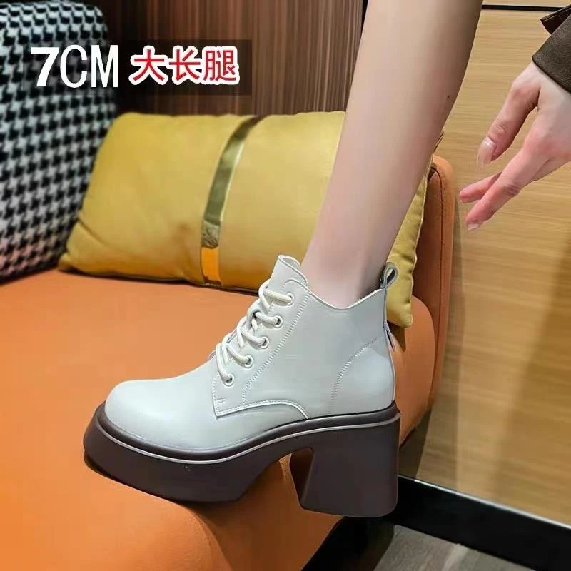 【米兰设计师】明星同款内增高7cm真皮短靴2025新款英伦风粗跟马丁