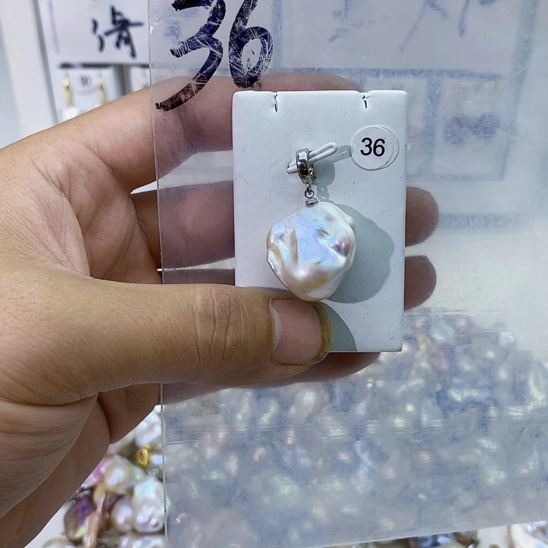 淡水珍珠合金颈饰