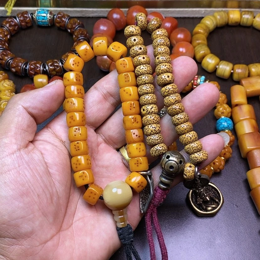 【闪购商品】玻璃颈饰歌****伤我们都是一个