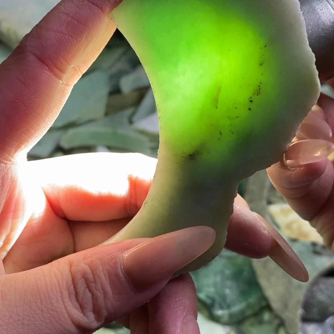 颈饰未镶嵌翡翠天然翡翠