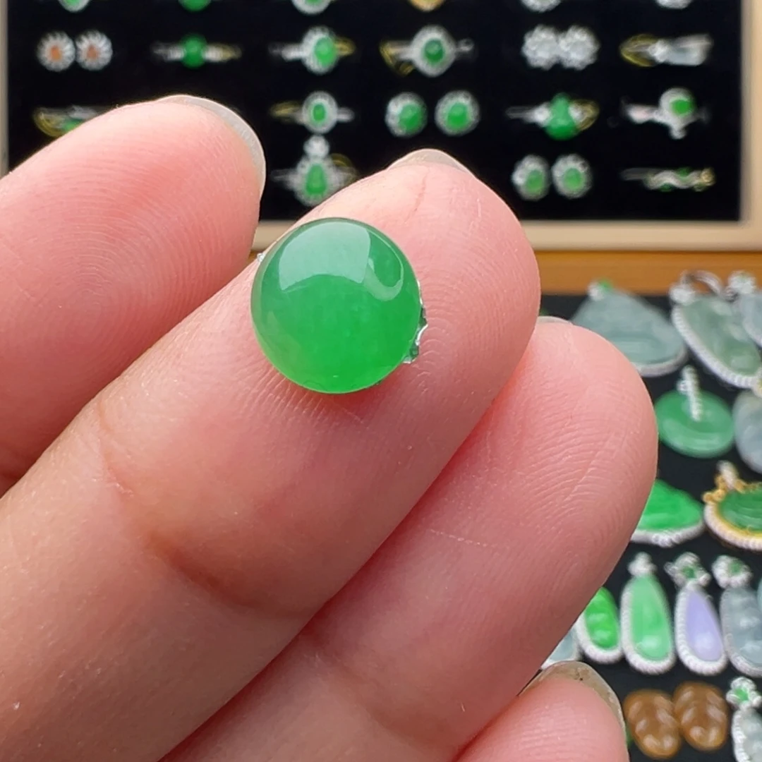 翡翠未镶嵌颈饰蛋8