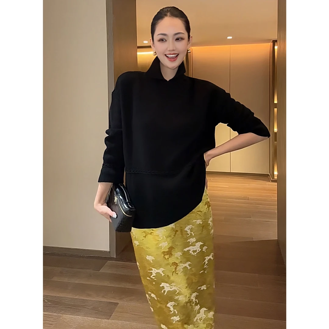 AME  午马之美裙    浅中式印花斜裁稠感松紧腰中长裙ZD11BZHJ364