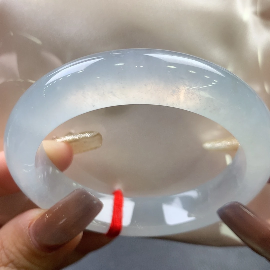 翡翠未镶嵌手镯52.8正圈