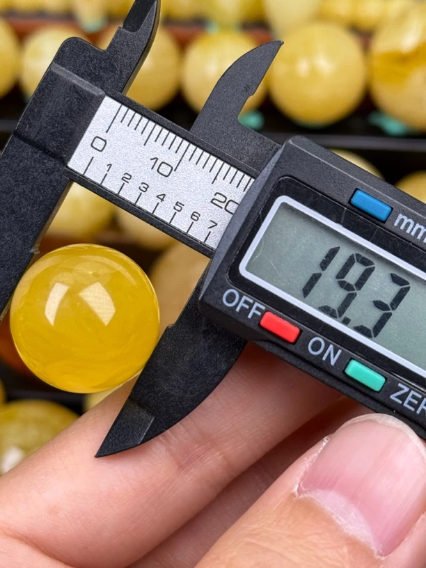 19.3mm俄料国矿一级料浓瓷白妖孽虎皮纹千层雪橘底金溶洞蜜蜡圆珠