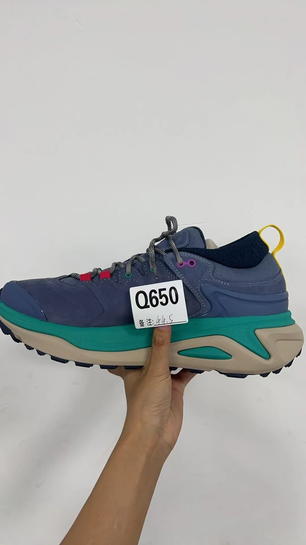 男女户外休闲鞋q650