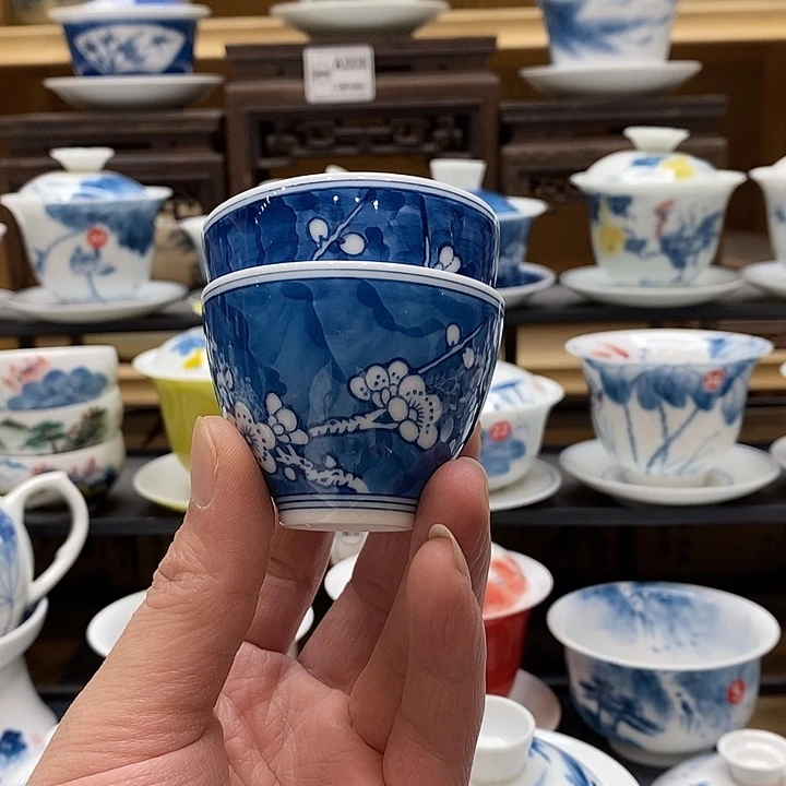 王***纯手绘微瑕冰梅杯2个