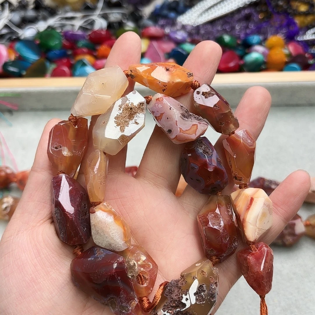 C***贝玛瑙/玉髓未镶嵌珠宝半成品玛瑙