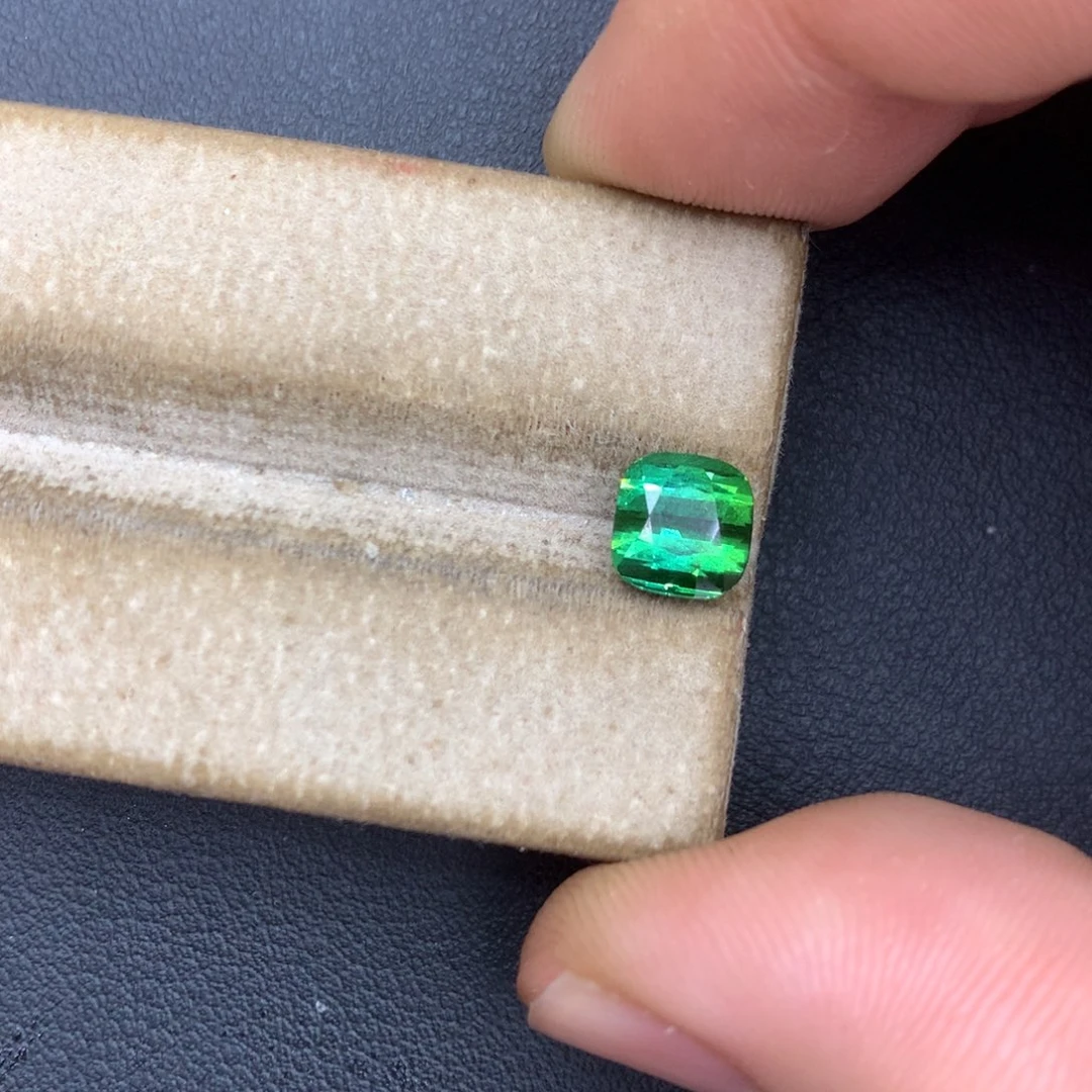 未镶嵌裸石碧玺1.8ct全净