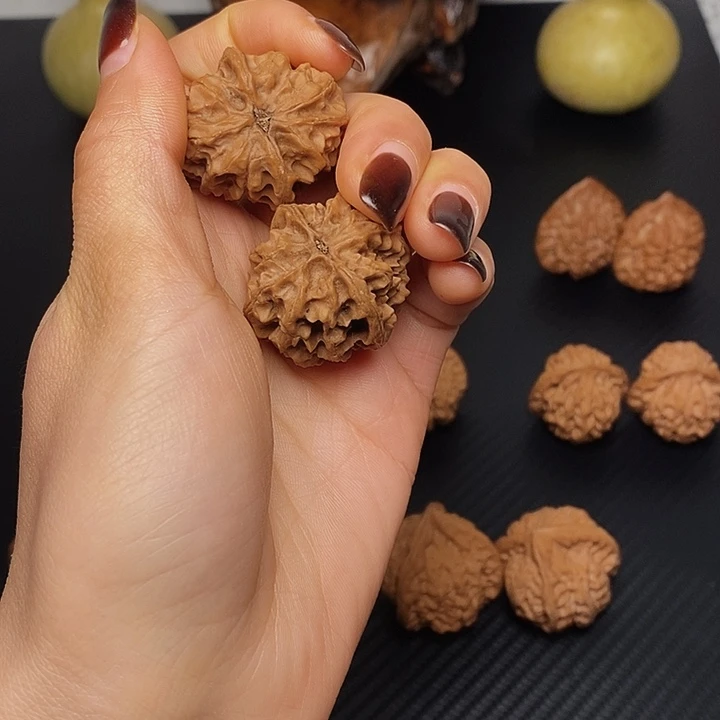 把件文玩核桃果****果秦岭两棱