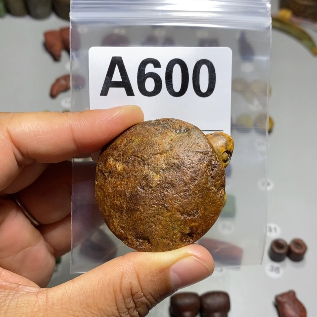 岫岩河磨玉（透闪石质玉）未镶嵌颈饰马*徐