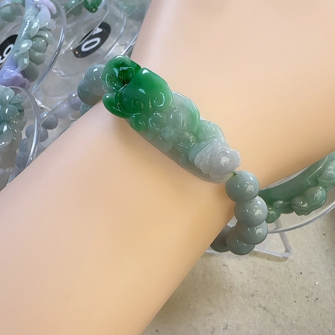 翡翠未镶嵌颈饰5056