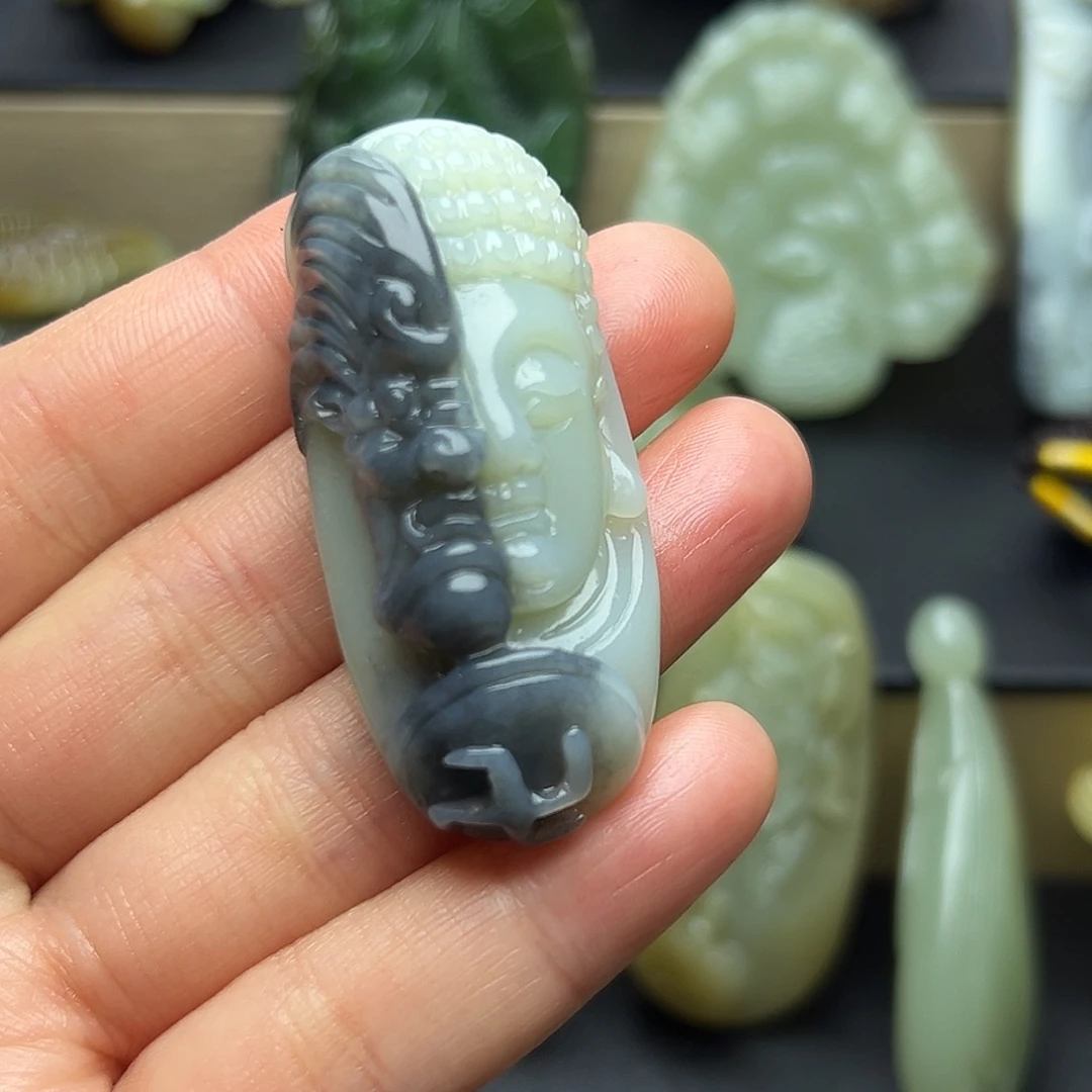 和田玉未镶嵌挂件