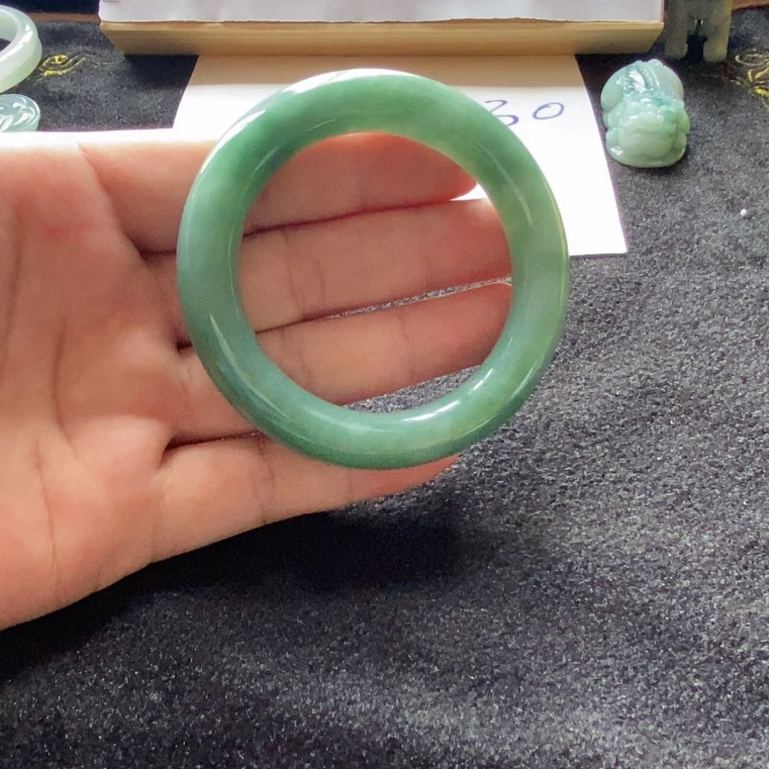 翡翠未镶嵌吊坠(不含链)翡翠手镯