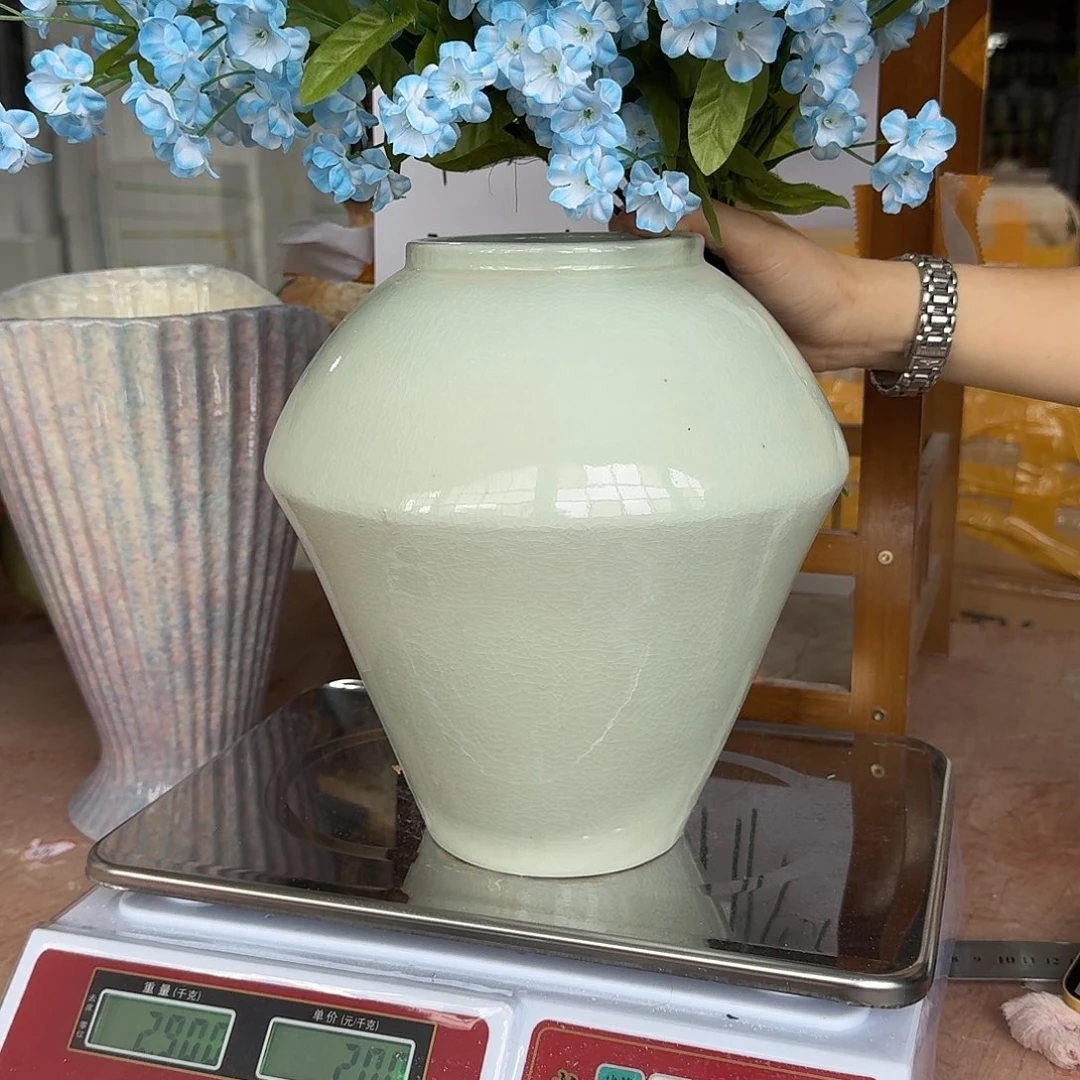 景德镇陶瓷花瓶微瑕